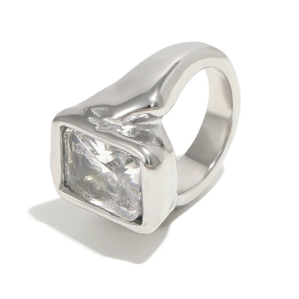 Anel Sorella Zircon