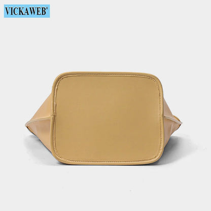 Bolsa Sculpture – Couro Genuíno de Grão Integral