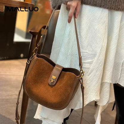 Bolsa Matera – Couro Genuíno de Acabamento Suede