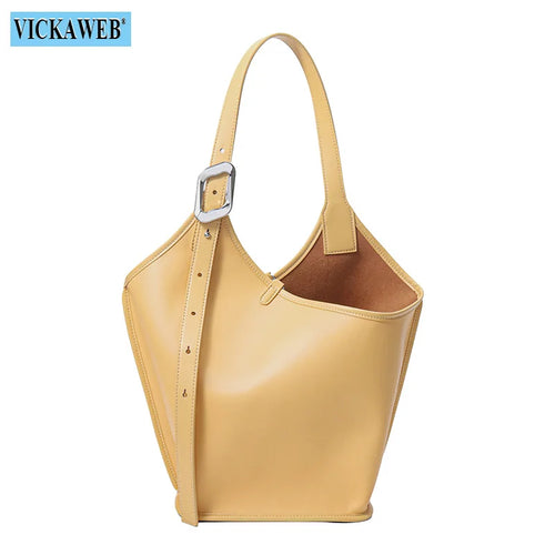 Bolsa Sculpture – Couro Genuíno de Grão Integral