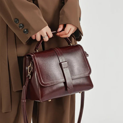 Bolsa Iesi – Couro Genuíno de Acabamento Glossy