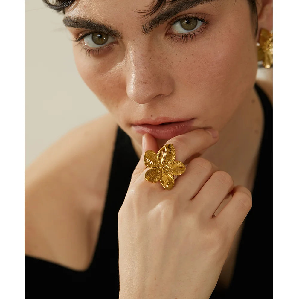 Anel Fiore Signature
