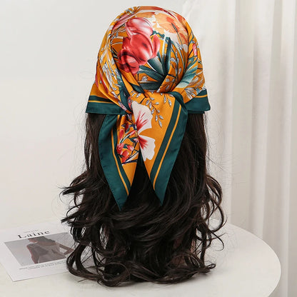 Lenço Floral Silk Touch 70x70