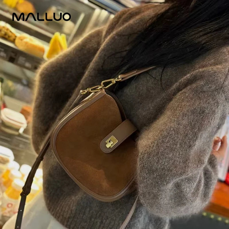 Bolsa Matera – Couro Genuíno de Acabamento Suede