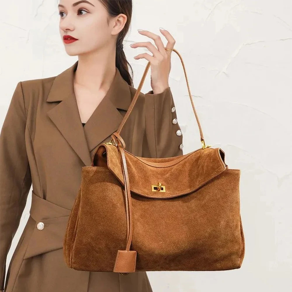 Bolsa Lugo – Camurça e Couro Genuíno