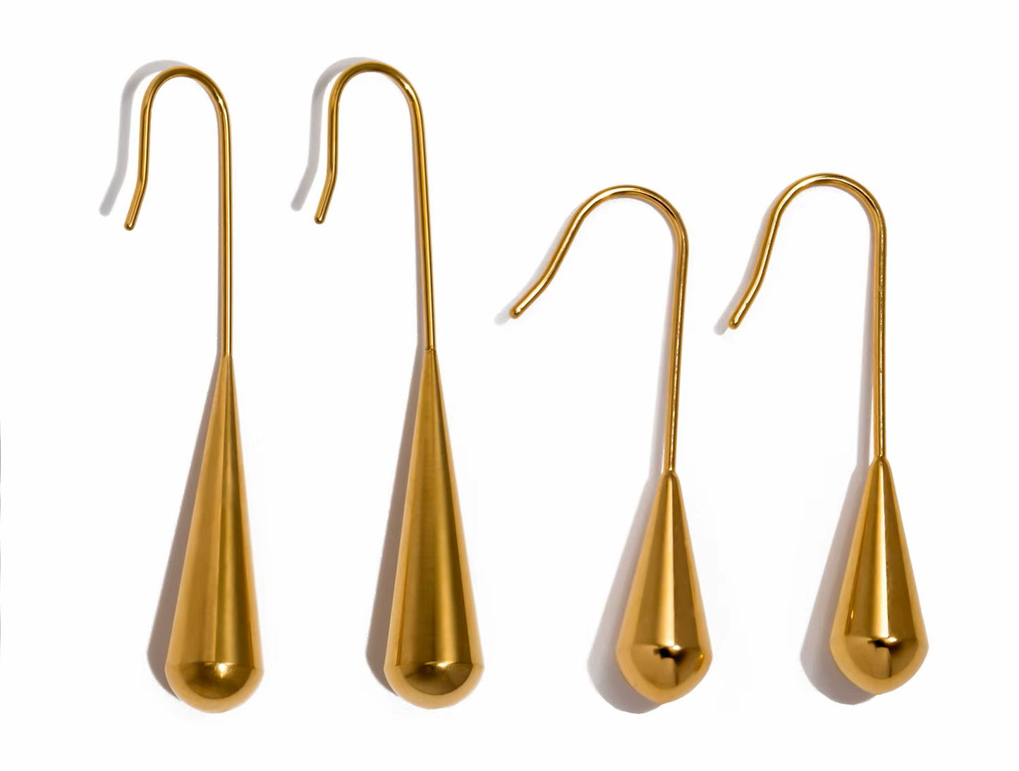 Brinco Gota Orgânica PVD Ouro 18K